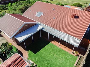 3 Bedroom House in Kaysers Beach