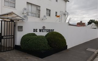 2 Bedroom Apartment in Strand South