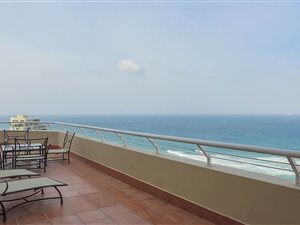 4 Bed Apartment in Umhlanga Rocks