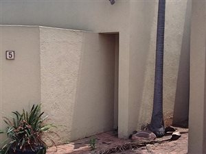 2 Bedroom Townhouse in Welgelegen