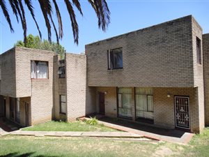 2 Bed Apartment in Lennoxton