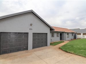 4 Bed House in Edenvale