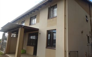 3 Bedroom Apartment in Bellair