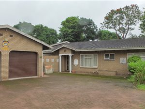 4 Bedroom House in Manors