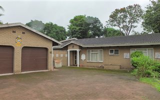 4 Bedroom House in Manors
