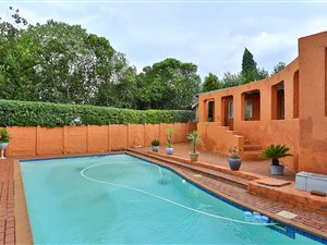 5 Bed House in Montgomery Park