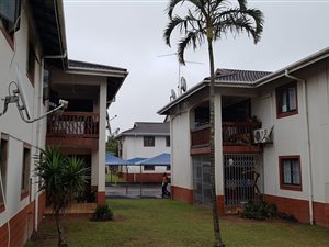 3 Bed Apartment in Meerensee