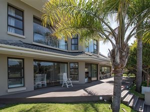 5 Bed House in Royal Alfred Marina