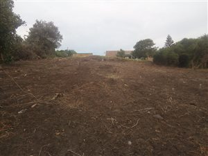 734 m² Land available in Paradise Beach