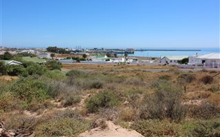 1203 m² Land available in Britannica Heights