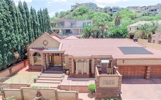 4 Bedroom House in Bassonia Estate