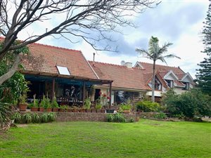 6 Bed House in Mossel Bay Central