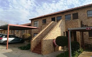 2 Bedroom Apartment in Amorosa