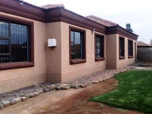 3 Bedroom House in Sebokeng Zone 16