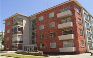3 Bedroom Apartment in Humewood