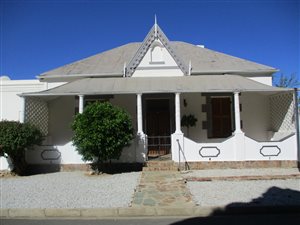 7 Bed House in Graaff Reinet