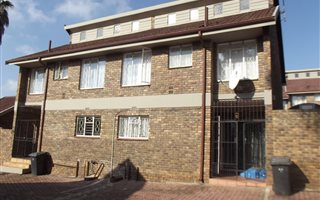 2 Bedroom Townhouse in Bergbron