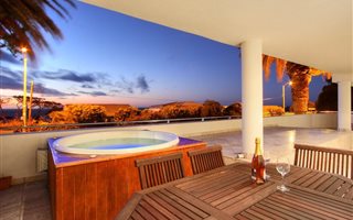 4 Bedroom House in Bakoven
