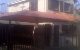 4 Bedroom House in Waterkloof