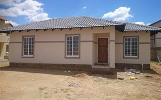 3 Bedroom House in Cosmo City