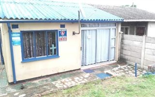 2 Bedroom Simplex in Trenance Manor