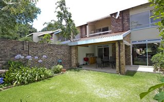 3 Bedroom Townhouse in Mill Hill