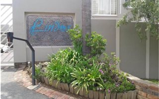 2 Bedroom Townhouse in Allandale