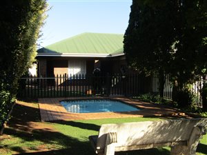 4 Bed House in Heidelberg Central