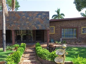 4 Bedroom House in Florauna