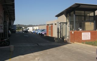 1600 m² Industrial space in Riverhorse Valley