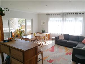 2 Bed Apartment in Somerset West Central