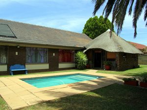 3 Bed House in Miederpark