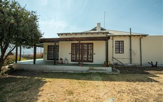 3 Bedroom House in Waterval Boven
