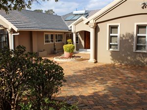 250 m² Office Space in Constantia Park