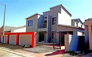 6 Bedroom House in Leondale