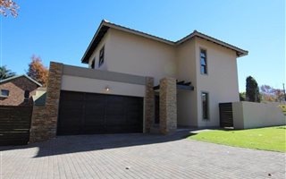3 Bedroom House in Rietvalleirand