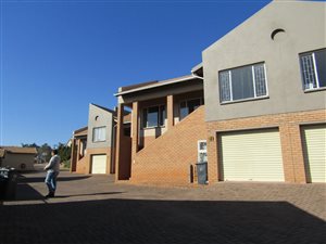 2 Bed Simplex in Florida Hills