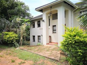 6 Bed House in Port Edward