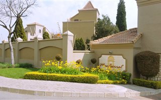 1 Bedroom Apartment in Pineslopes