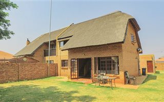 3 Bedroom House in Moreleta Park