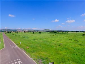 6.7 ha Land available in Waterval East