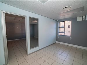 34 m² Office Space in North Riding