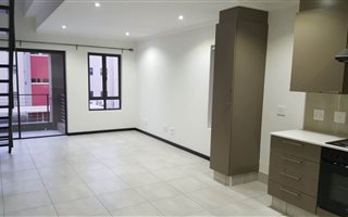 1 Bedroom Townhouse in Sunninghill