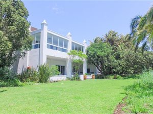 6 Bed House in Port Edward