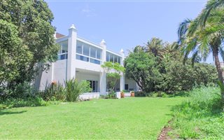 6 Bedroom House in Port Edward