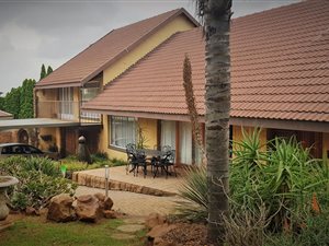 4 Bed House in Heidelberg Central