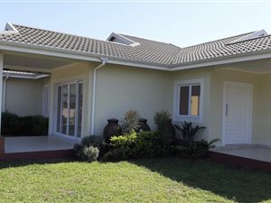 4 Bed House in Mt Edgecombe