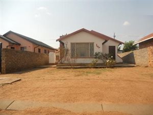 3 Bedroom House in Winterveldt