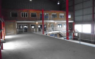 1675 m² Commercial space in Jacobs