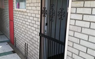 1 Bedroom Flat in Symhurst